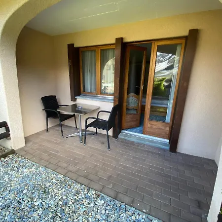 Hotel B&B Casa La Val Sedrun Exterior photo